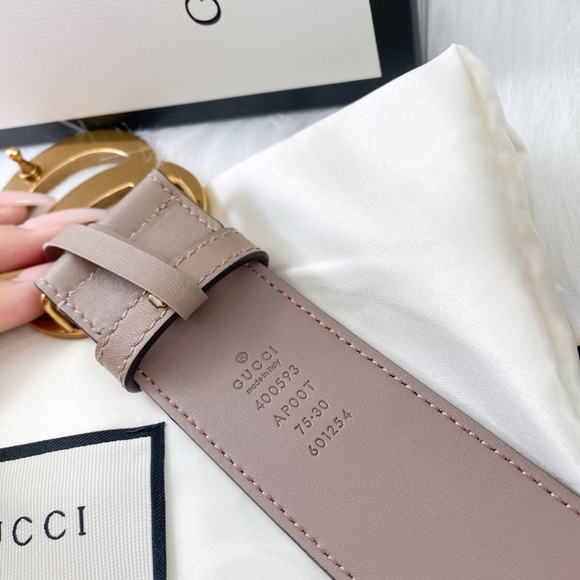 SOLD Gucci Double G Buckle Leather Belt 1.5” sz 75 - Picture 5 of 6